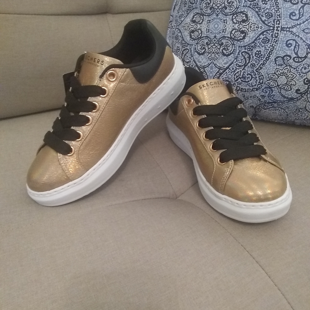 Skechers High Street - Crackled Metallic sneakers NWOT - Picture 2 of 8